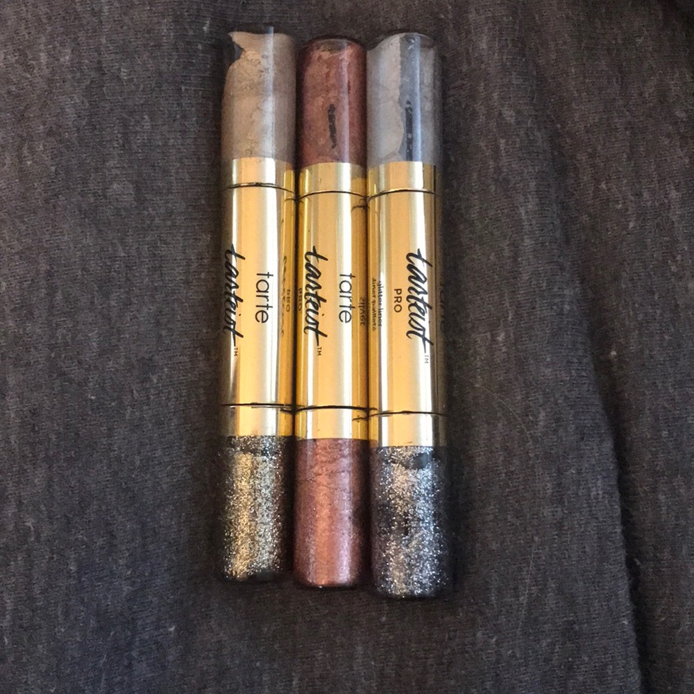 Glitter eyeliner- tarte
